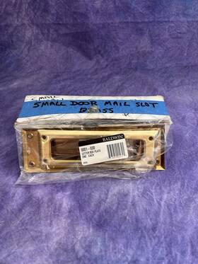 0001-030 Baldwin 0017003 Letter Box Plate Brass