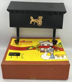 200-sh Fulton Vintage Wall Mount Mailbox Satin Black Gold Amish Horse And Buggy