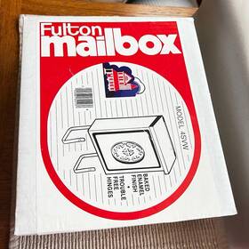 4svw Fulton Nos Vintage Vertical White Wall Mount Mailbox