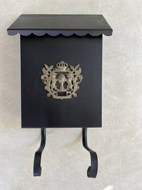 100624 Rembrandt Vintage Wall Mount Residential Black Mail Box Newspaper Holder