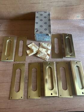 02200-4 Safe Padlock And Hardware Company Letter Plate Mail Slot Nos Lot 4 Complete 1 Backplate 6.75 X 2.75 Vintage