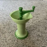 Green Sprouts Baby Fresh Food Manual Mash Grinder Mill Portable Healthy Infant. Fixed Price $24.99.