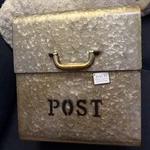Nach Cj Largemailbox Rust Resilient Metallic Coated Finish,wall Mount 13.5. Fixed Price $34.00.