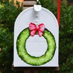 (partial Cover) Christmas Wreath Magnetic For Door Of. Fixed Price $6.95.