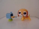 Littlest Pet Shop #2529 Dachshund Dog Yellow Purple Dot Eyes Authentic Mail Box. Fixed Price $19.99.