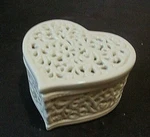 The Queens Treasures Trinket Box, 3/4" Wide 2 Tall Nice. Fixed Price $12.00.